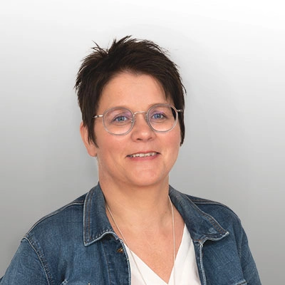 Nicole Schröder, Auftragsabwicklung und Zentrale