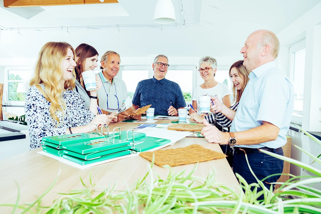 Special machines from A to Z – planning, development and design of customised, CE-compliant solutions using SolidWorks® 3D systems following a thorough analysis of customer requirements.