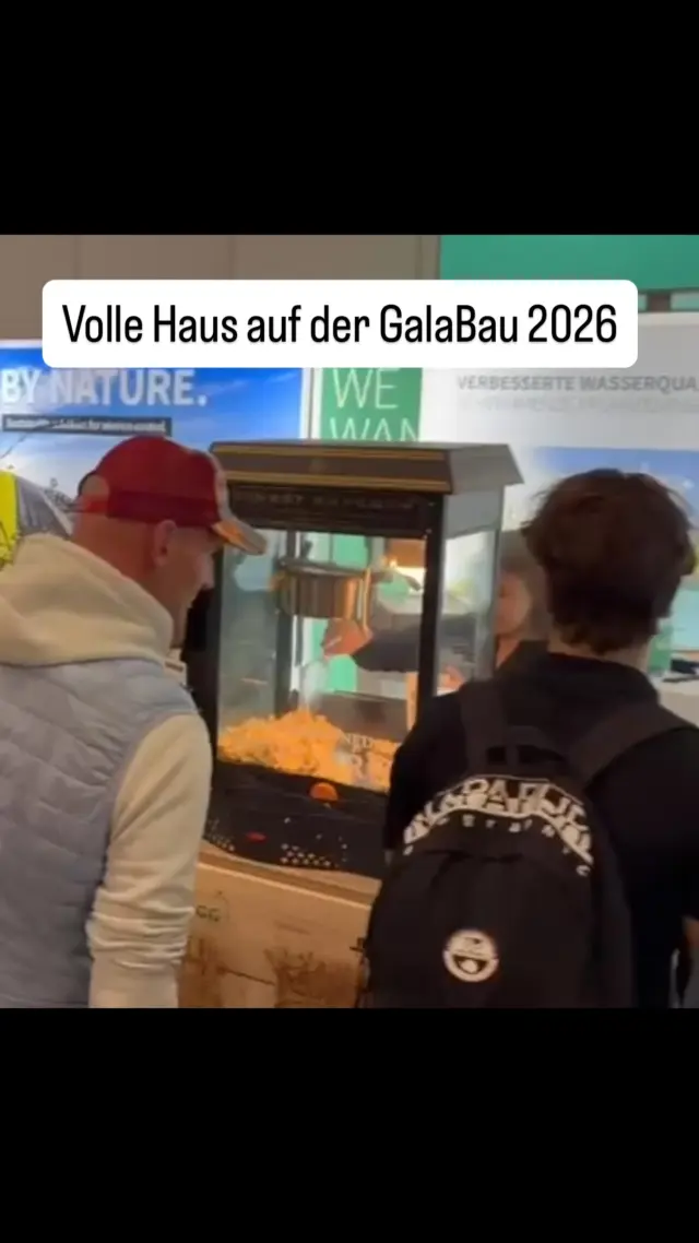 🏡 Volles Haus bei IGG auf der GaLaBau in Nürnberg!

Wir freuen uns riesig über das große Interesse an unseren innovativen Lösungen für den Oberflächenerosionsschutz und die nachhaltige Gewässergestaltung.

An unserem Stand präsentieren wir unter anderem:

🌱 Geräte und Zuschlagstoffe für die Nassansaat
🌿 Erosionsschutzmatten und -gewebe
🔷 PRESTO Geocells
🌊 die AquaRockBag-Produktfamilie für den Wasser- und Küstenschutz
💧 Flora-Float – unsere plastikfreie schwimmende Insel zur ökologischen Aufwertung und Reinigung von Gewässern

Die vielen interessanten Gespräche und konkreten Projektanfragen zeigen uns, wie wichtig leistungsfähige und zugleich naturnahe Lösungen für Erosionsschutz, Wasserbau und Gewässerentwicklung geworden sind.

Vielen Dank an alle Besucherinnen und Besucher für das großartige Interesse!

Sie sind auf der GaLaBau? Dann schauen Sie gerne bei uns vorbei:

📍 Halle 4 | Stand 4-632

Wir freuen uns auf Ihren Besuch und den persönlichen Austausch!

#GaLaBau2026 #IGG #Erosionsschutz #Nassansaat #Hydroseeding Geocells AquaRockBag FloraFloat Wasserbau Küstenschutz NatureBasedSolutions Gewässerschutz