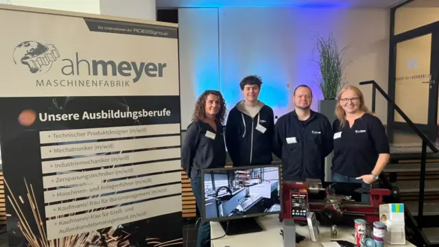 AzubiPoint am Hildegard-von-Bingen-Gymnasium

Wir von A.H. Meyer waren bei der AzubiPoint Berufsmesse am Hildegard-von-Bingen-Gymnasium in Twistringen dabei! 🙌

Gemeinsam mit insgesamt 24 Unternehmen konnten wir rund 160 Schülerinnen und Schülern Einblicke in unsere Ausbildungs- und Karrieremöglichkeiten geben und viele interessante Gespräche führen.

Du möchtest mehr über deine Möglichkeiten bei A.H. Meyer erfahren? 👀
Dann schau auf unserer Karriereseite vorbei – den Link findest du in unserer Bio! 🔗

#AHMeyer #AzubiPoint #Ausbildung #Karriere #Berufsorientierung